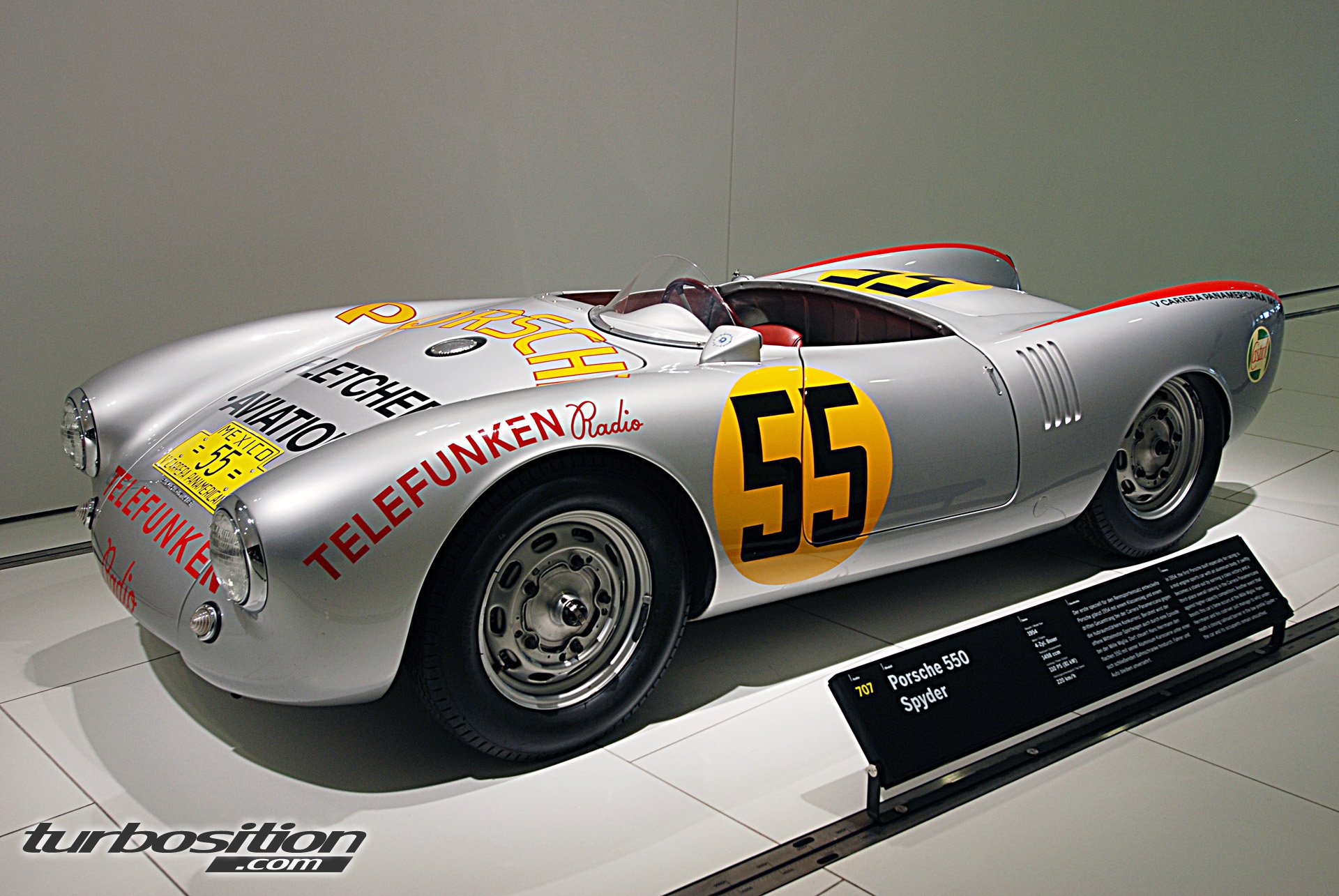 Porsche-Museum in Stuttgart-Zuffenhausen // TurboSition